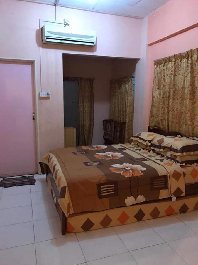 Trisya Homestay Куала-Тренгану Екстер'єр фото